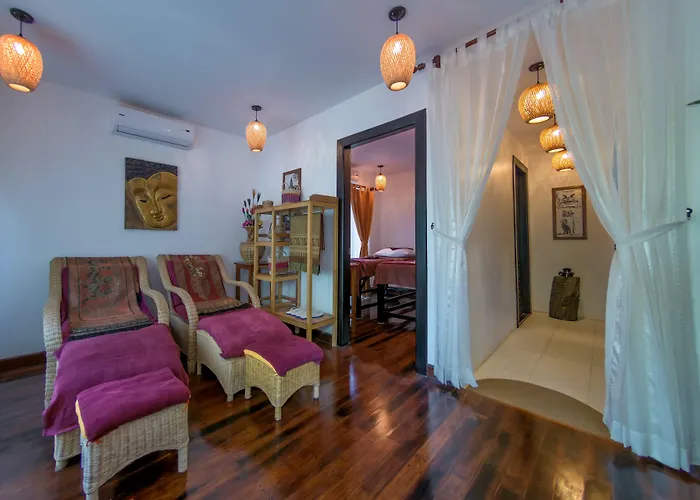 Bunwin Hotel 4*
